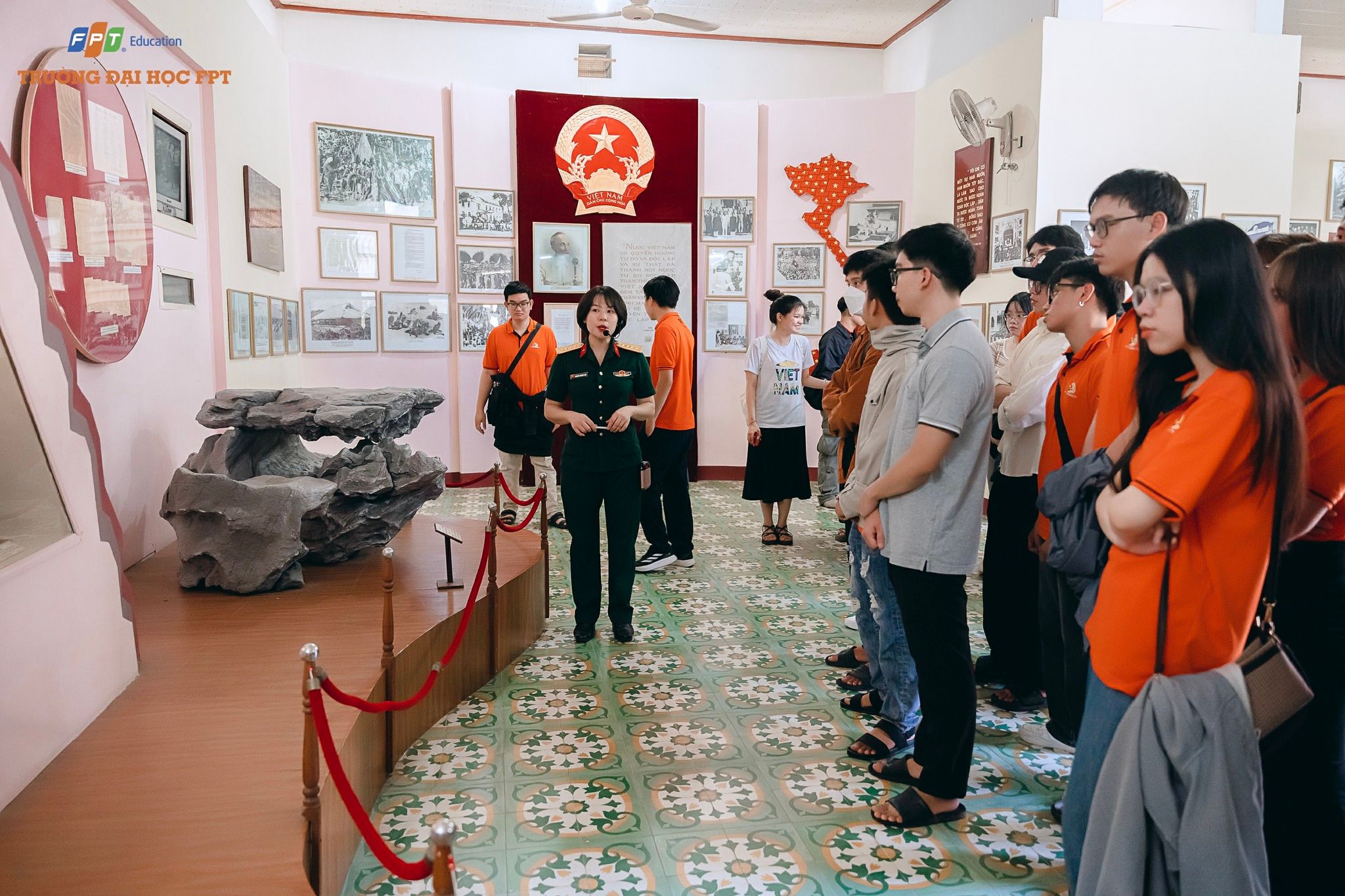 Fieldtrip Đại học FPT: Khám phá con đường cứu nước của Hồ Chí Minh tại Bảo tàng Quân khu 5