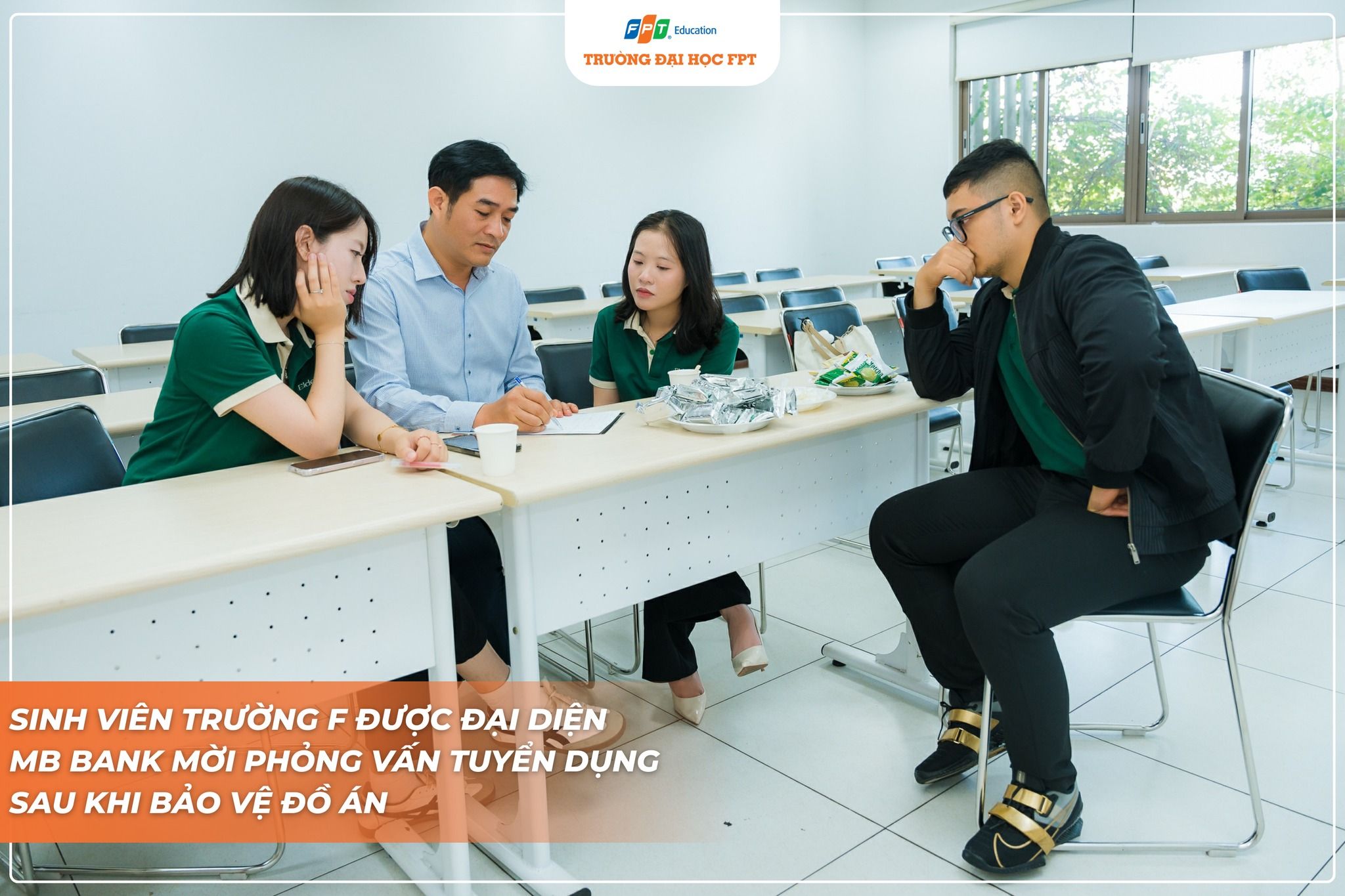 ĐH FPT Đà Nẵng: Doanh nghiệp “Săn” Sinh Viên Ngay Tại Lễ Bảo Vệ Đồ Án