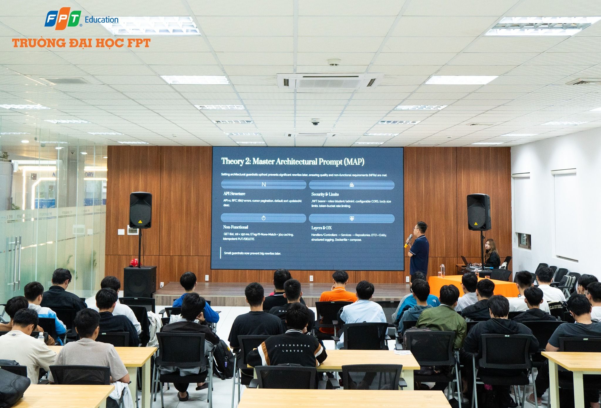 Prompt Engineering cho .NET: Workshop bứt phá hiệu suất lập trình với AI tại ĐH FPT Đà Nẵng