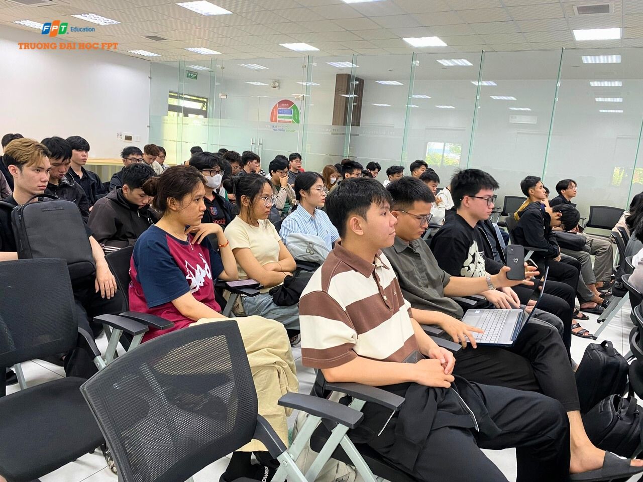 Triển Khai Dự Án Java Thực Tế: Talkshow Cùng Chuyên Gia Techvify Tại Đại Học FPT